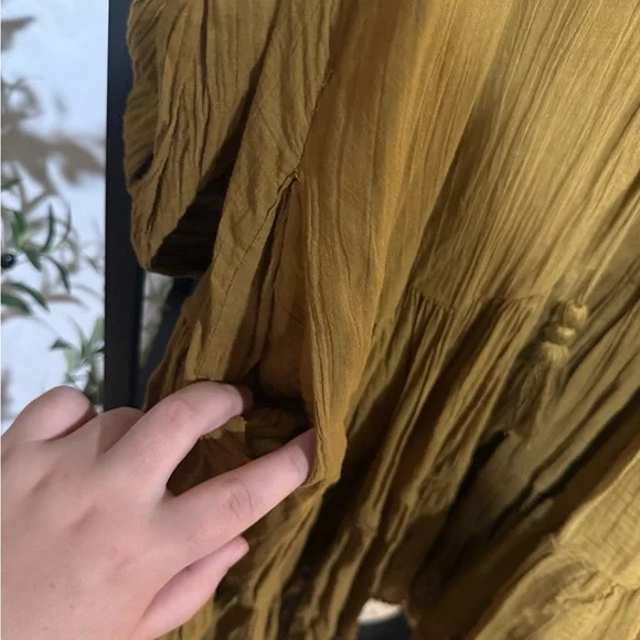 Free People oversized Gold / brown Tiered Long Sleeve Blouse size small - Picture 5 of 10